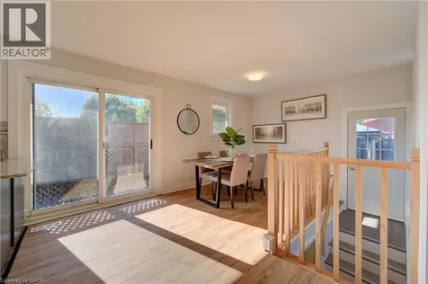 68 Kingslea Drive Hamilton ON L8T 4A3