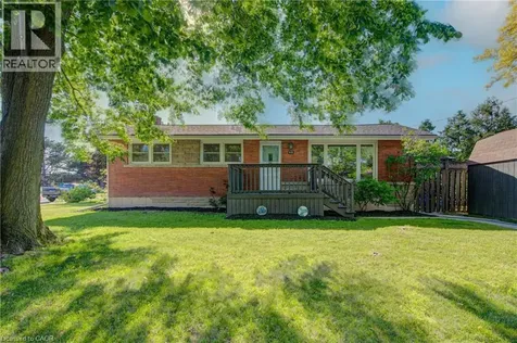 68 Kingslea Drive Hamilton ON L8T 4A3