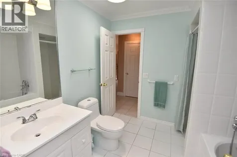60 Rice Avenue Hamilton ON L9C 7S3