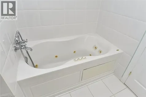 60 Rice Avenue Hamilton ON L9C 7S3