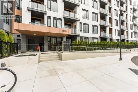 1440 Clarriage Court Milton ON L9E 1B3