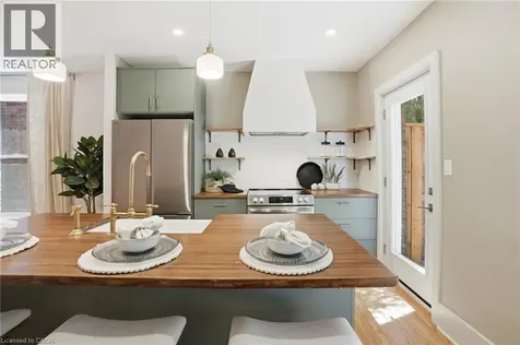 14 Cumberland Avenue Hamilton ON L8M 1Y7