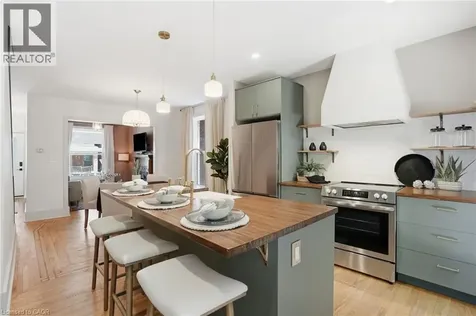 14 Cumberland Avenue Hamilton ON L8M 1Y7