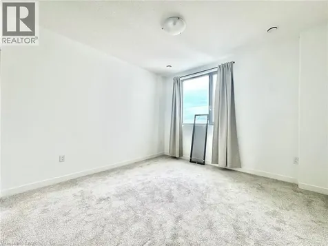 1438 Highland Road West Kitchener ON N2N 0C8