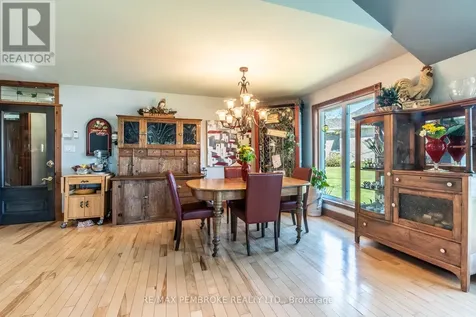 11 Fairway Drive Petawawa ON K8A 8N2