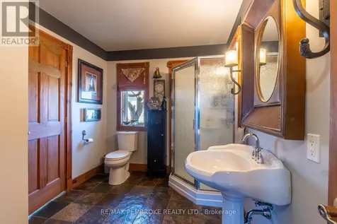 11 Fairway Drive Petawawa ON K8A 8N2