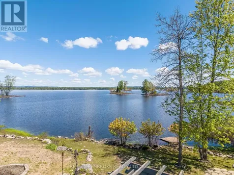 11 Fairway Drive Petawawa ON K8A 8N2