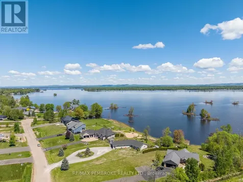 11 Fairway Drive Petawawa ON K8A 8N2