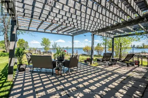 11 Fairway Drive Petawawa ON K8A 8N2