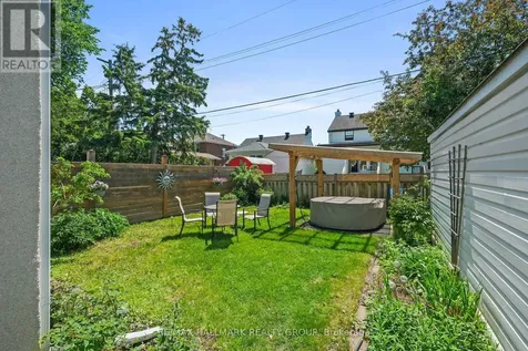 20 Fern Avenue Ottawa ON K1Y 3S1