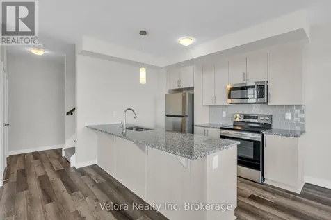 118 Venasque Ottawa ON K4A 5M2
