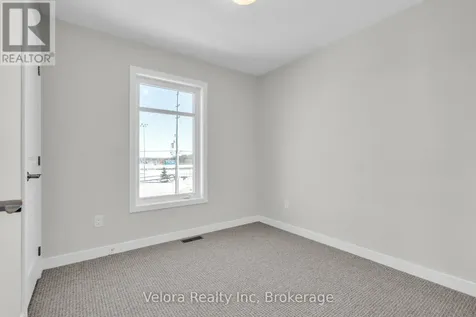 118 Venasque Ottawa ON K4A 5M2