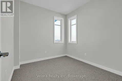 118 Venasque Ottawa ON K4A 5M2