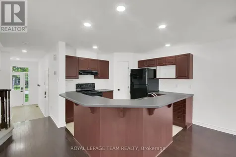 190 Saddlesmith Circle Ottawa ON K2M 2Y6