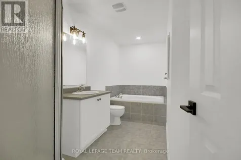 190 Saddlesmith Circle Ottawa ON K2M 2Y6