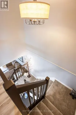 1523 Briarfield Crescent Ottawa ON K4A 1Z9