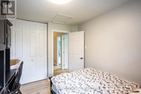 1523 Briarfield Crescent Ottawa ON K4A 1Z9
