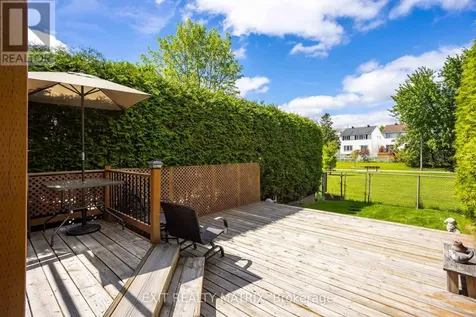 1523 Briarfield Crescent Ottawa ON K4A 1Z9