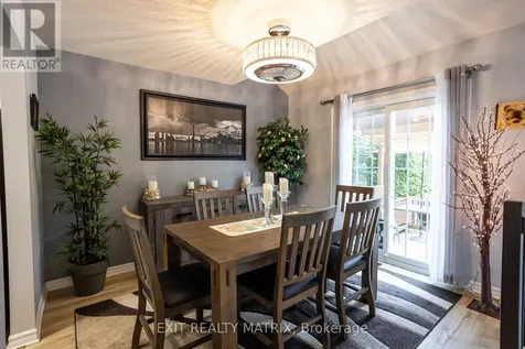 1523 Briarfield Crescent Ottawa ON K4A 1Z9