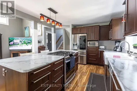 912 Eadie Road Russell ON K4R 1E5