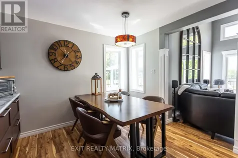 912 Eadie Road Russell ON K4R 1E5
