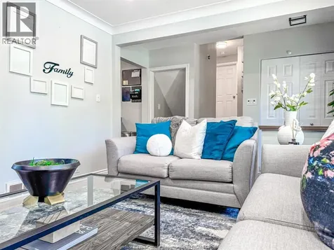 4013 Longfellow Windsor ON N9G 2B5