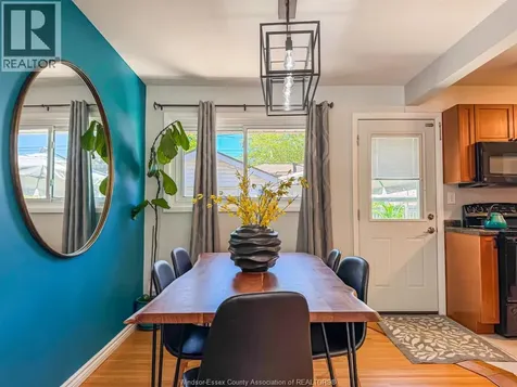 4013 Longfellow Windsor ON N9G 2B5