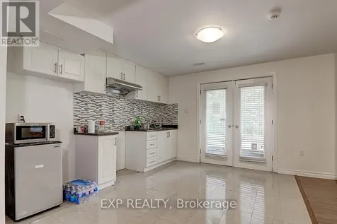 2768 Davis Drive East Gwillimbury ON L3Y 4W1