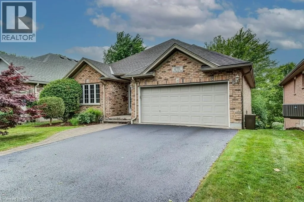670 Salzburg Drive Waterloo ON N2V 2N8