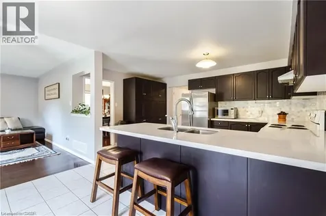 106 Moore Crescent Ancaster ON L9G 4Z8