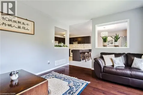 106 Moore Crescent Ancaster ON L9G 4Z8