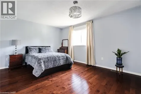106 Moore Crescent Ancaster ON L9G 4Z8