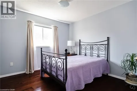 106 Moore Crescent Ancaster ON L9G 4Z8