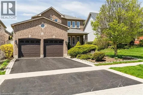 106 Moore Crescent Ancaster ON L9G 4Z8