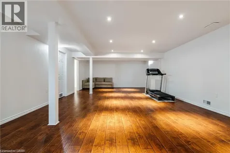 106 Moore Crescent Ancaster ON L9G 4Z8