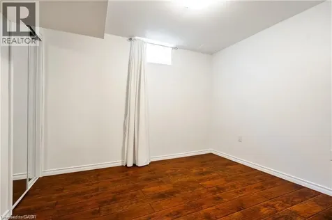 106 Moore Crescent Ancaster ON L9G 4Z8