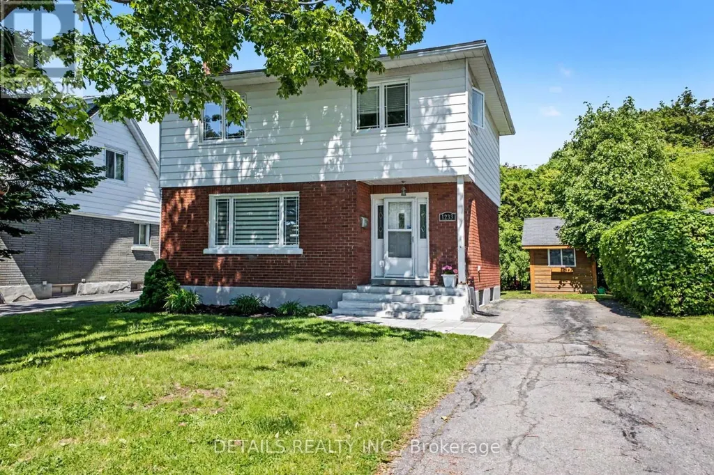 1233 Checkers Road Ottawa ON K2C 2S8
