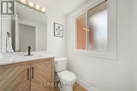 2043 Sunland Drive Ottawa ON K4A 3K8