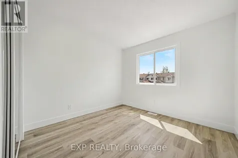 2043 Sunland Drive Ottawa ON K4A 3K8