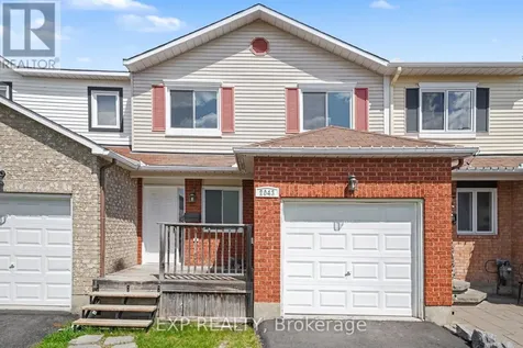2043 Sunland Drive Ottawa ON K4A 3K8