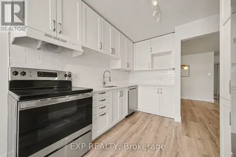 2043 Sunland Drive Ottawa ON K4A 3K8