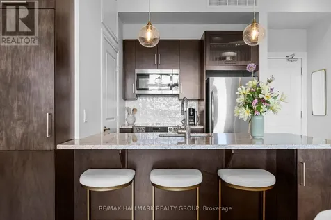 682 Churchill Avenue North Ottawa ON K1Z 5G5
