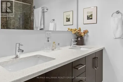 682 Churchill Avenue North Ottawa ON K1Z 5G5