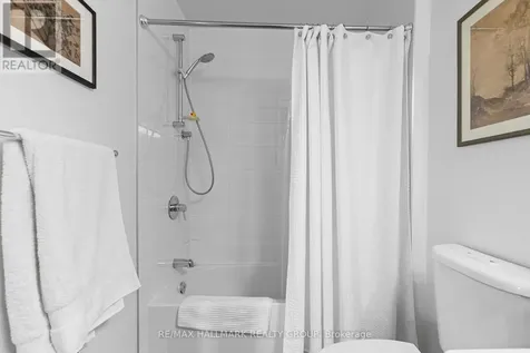 682 Churchill Avenue North Ottawa ON K1Z 5G5