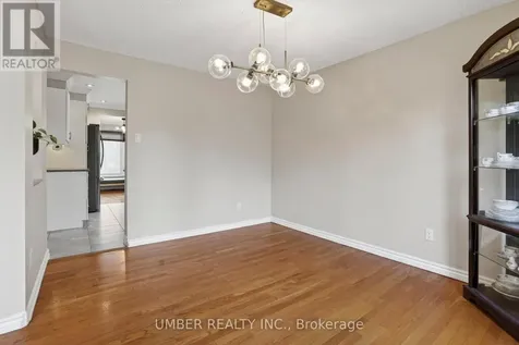 258 Anglehart Avenue Ottawa ON K1E 2V9