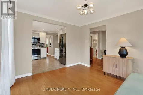 258 Anglehart Avenue Ottawa ON K1E 2V9