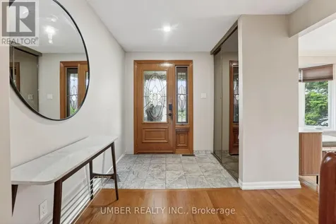 258 Anglehart Avenue Ottawa ON K1E 2V9