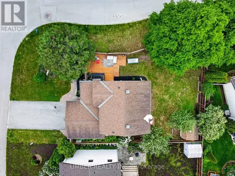 258 Anglehart Avenue Ottawa ON K1E 2V9