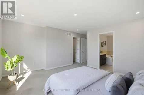 459 Cope Drive Ottawa ON K2V 0P1