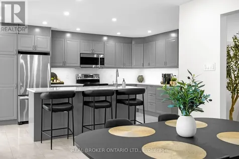 2058 Wildflower Drive Ottawa ON K1E 3R3